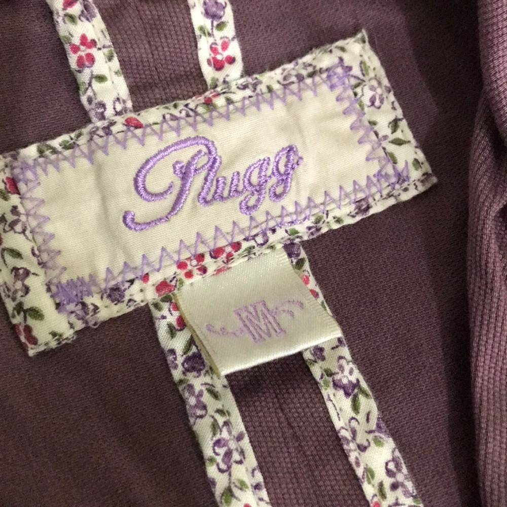 Brand Plugg Size Medium